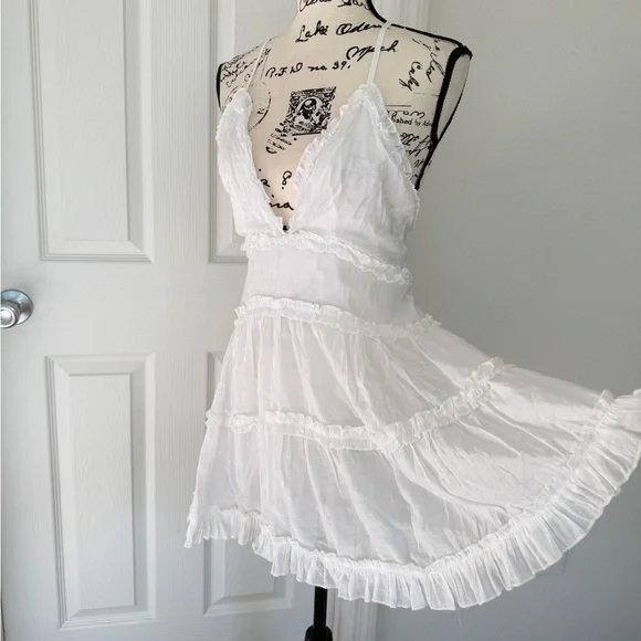 Polly Drawing Swing Dress White Ruffles Plunge Babydoll Sz 6 Flowy Fairy Core - Picture 5 of 16